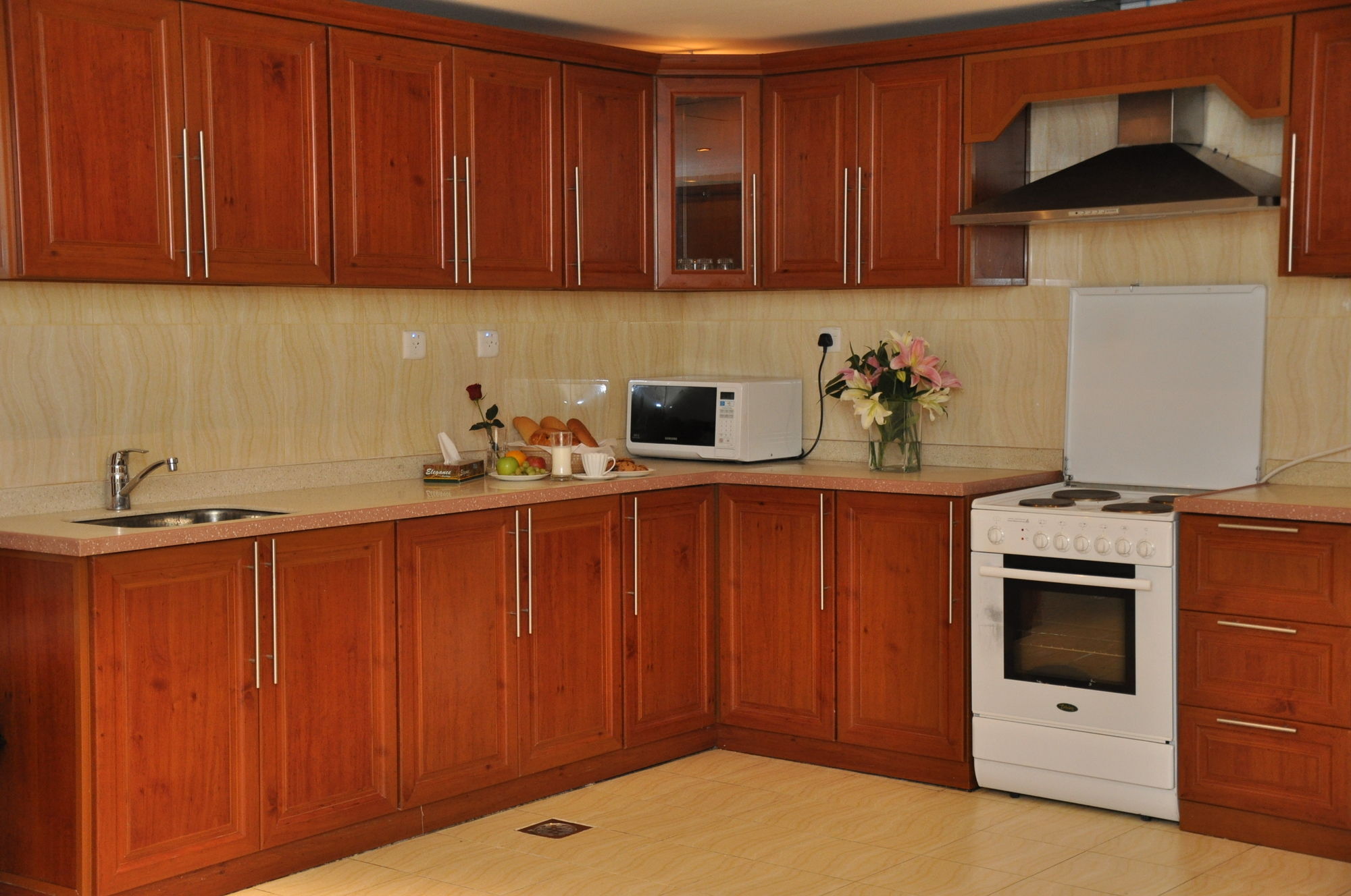 Taiba Suites Madinah Medina Exterior foto A modern kitchen