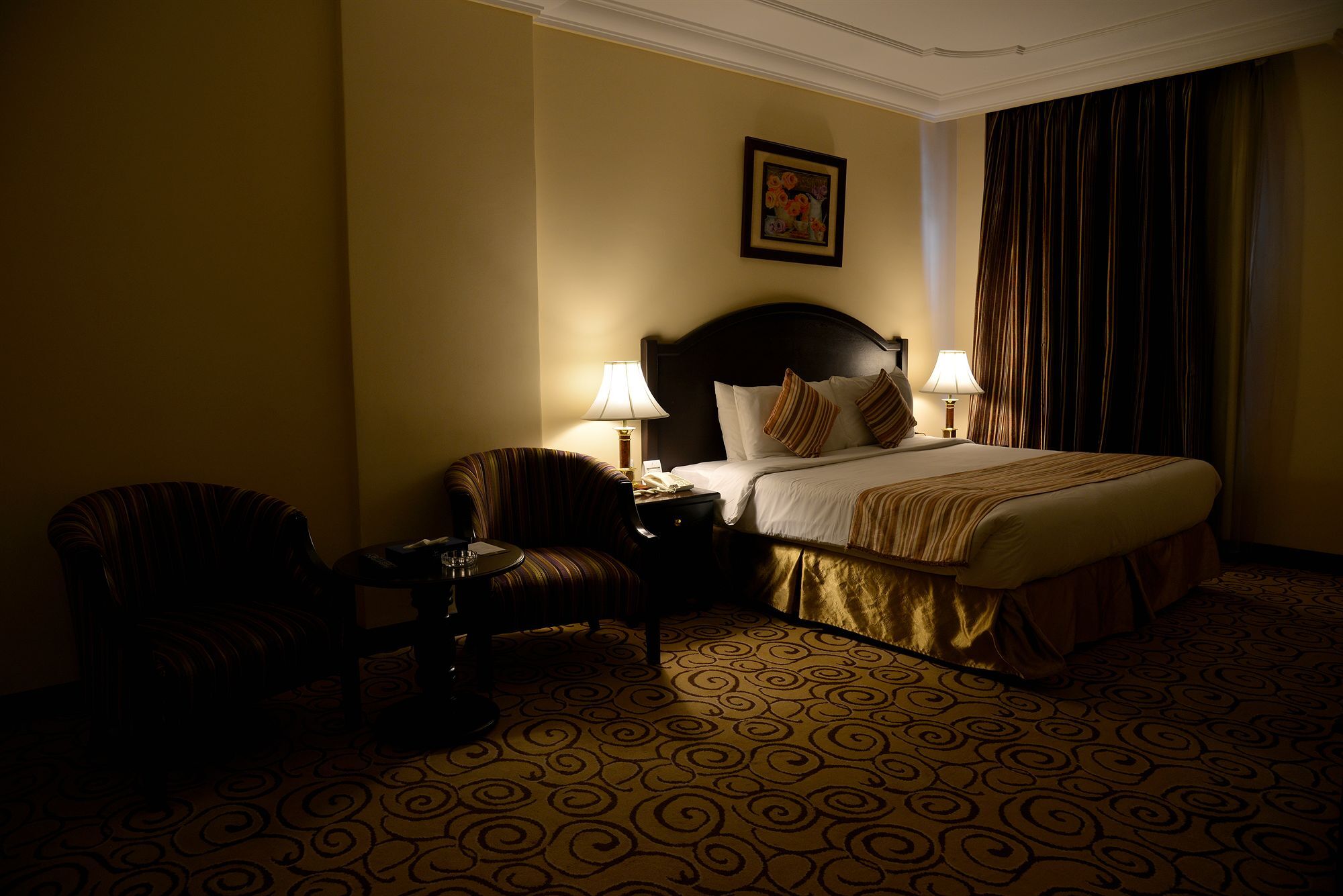 Taiba Suites Madinah Medina Exterior foto A room at the hotel